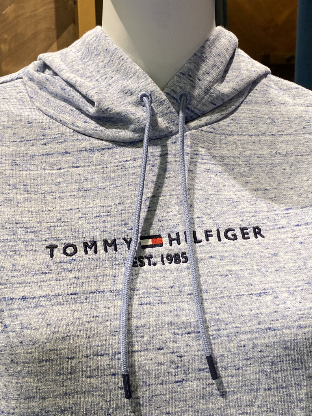 BUZO TOMMY HILFIGER EST 1985 CROP TOMMY HILFIGER